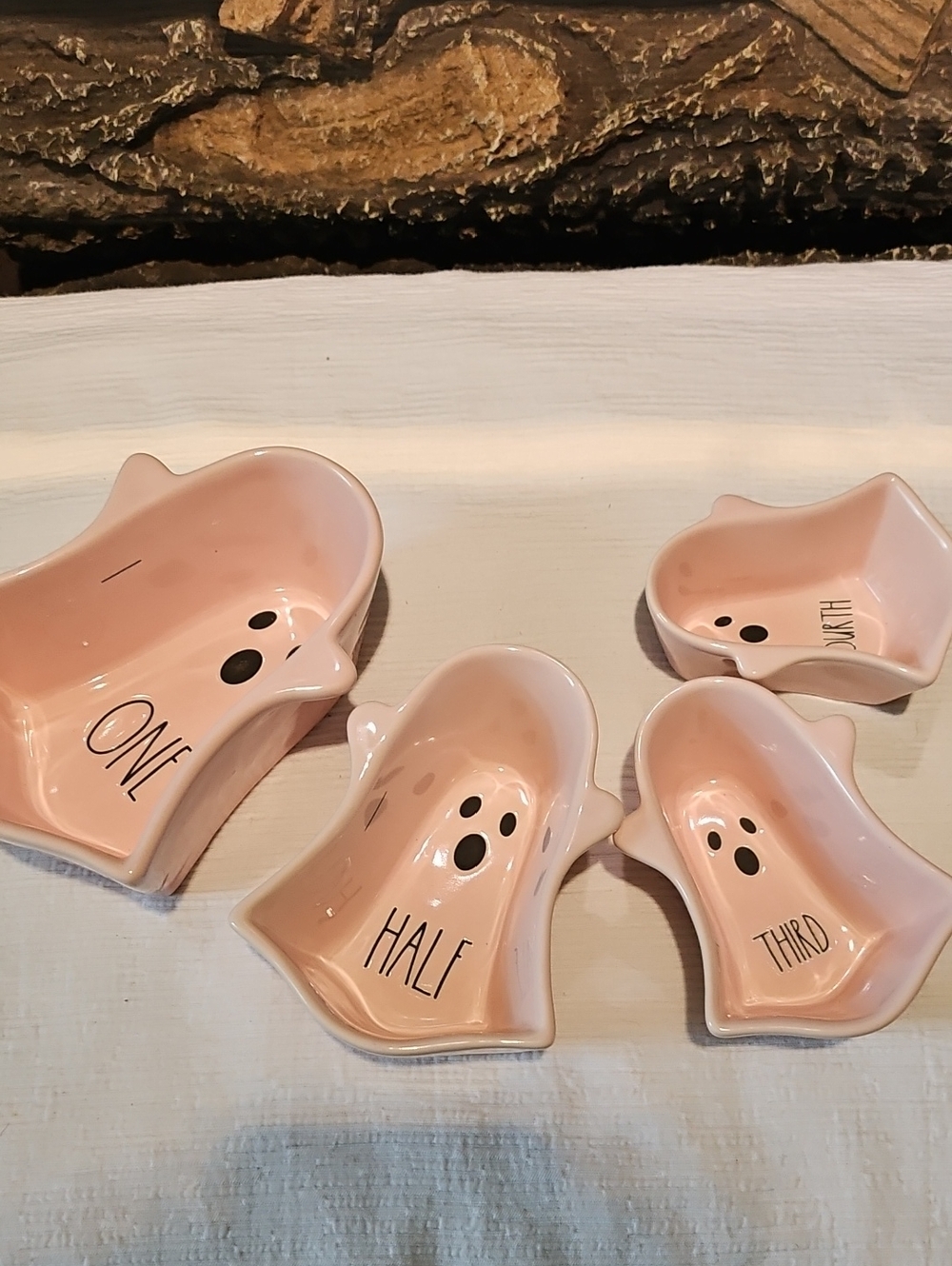 Rae Dunn 4 Measuring Cups